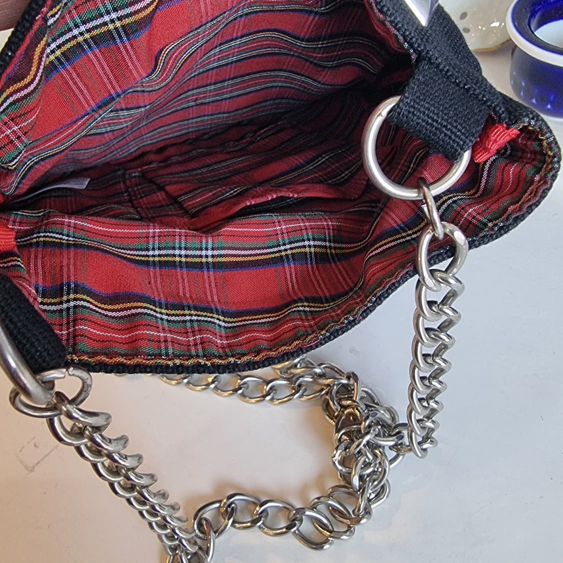 헬로키티 콜라보 빈티지 락 체인 미니백 상품이미지2