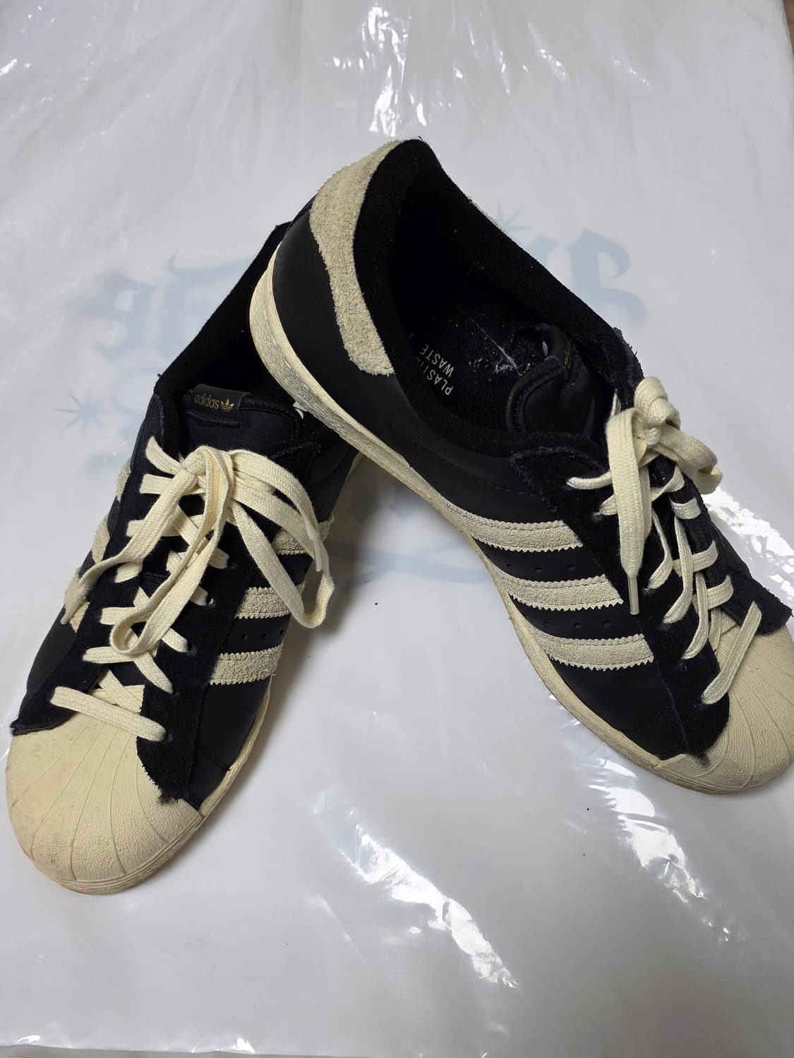 아디다스 슈퍼스타 82 블랙 화이트 280 상품이미지3