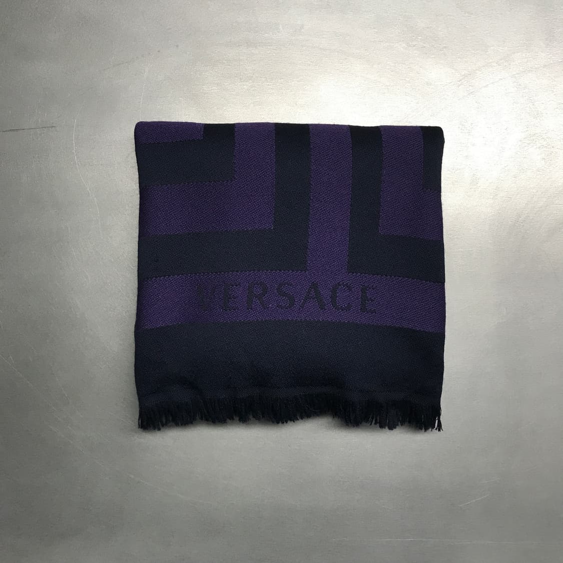 베르사체 메두사 머플러 퍼플 상품이미지2