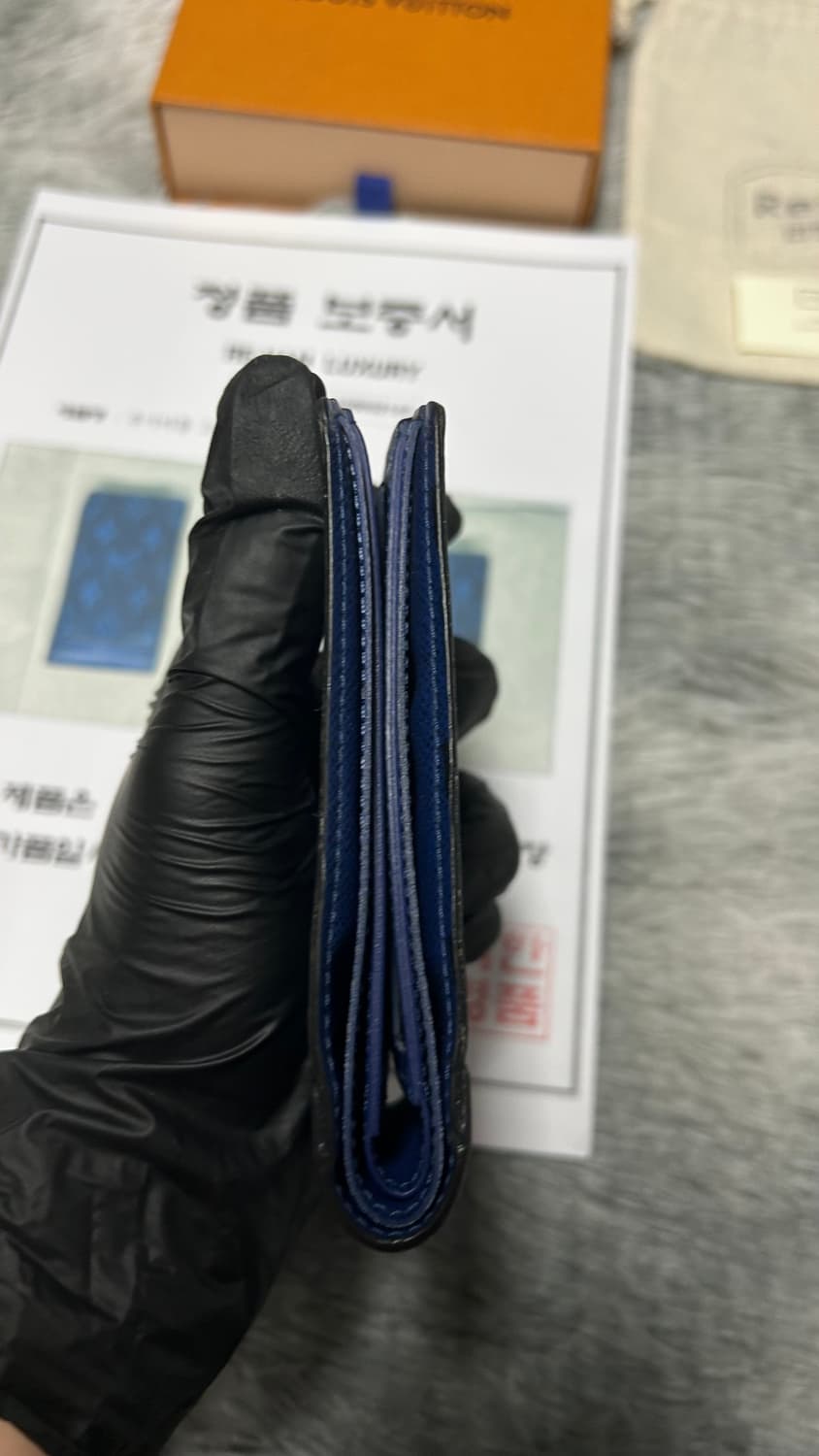 루이비통 코발트블루 반지갑 상품이미지4