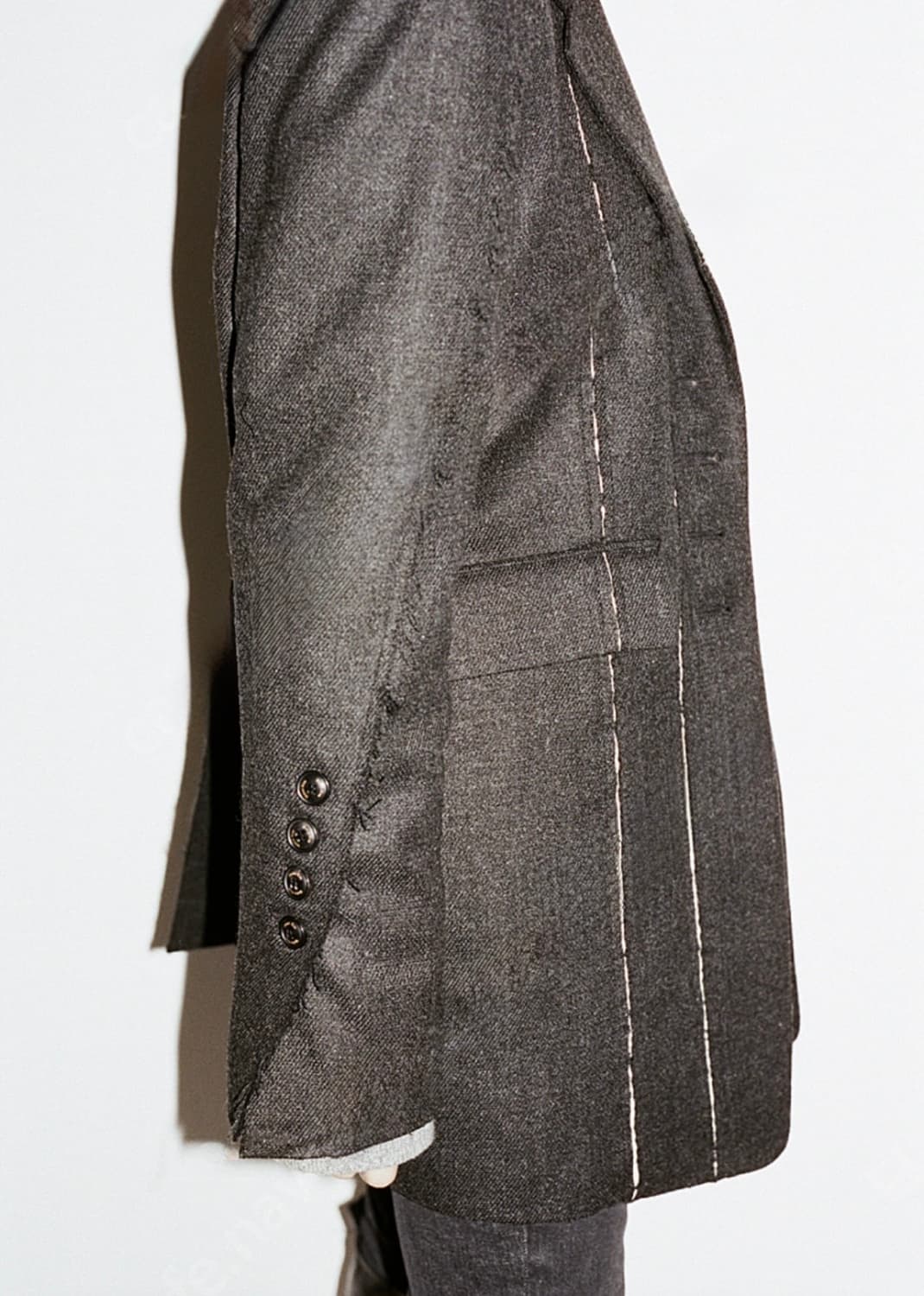 마뗑킴 러프 디테일 자켓 상품이미지2