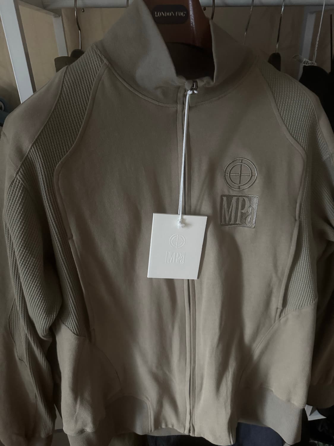 플라스틱프로덕트 자켓 상품이미지3