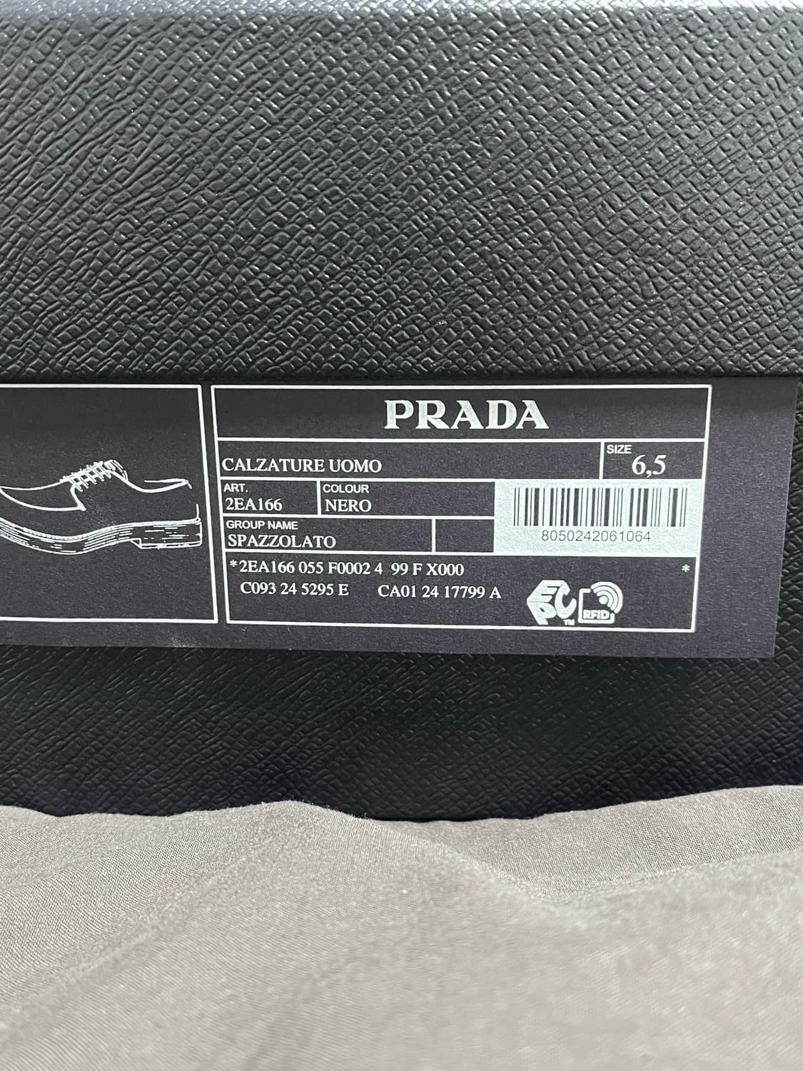 프라다 브러쉬드 가죽 더비 슈즈 상품이미지6