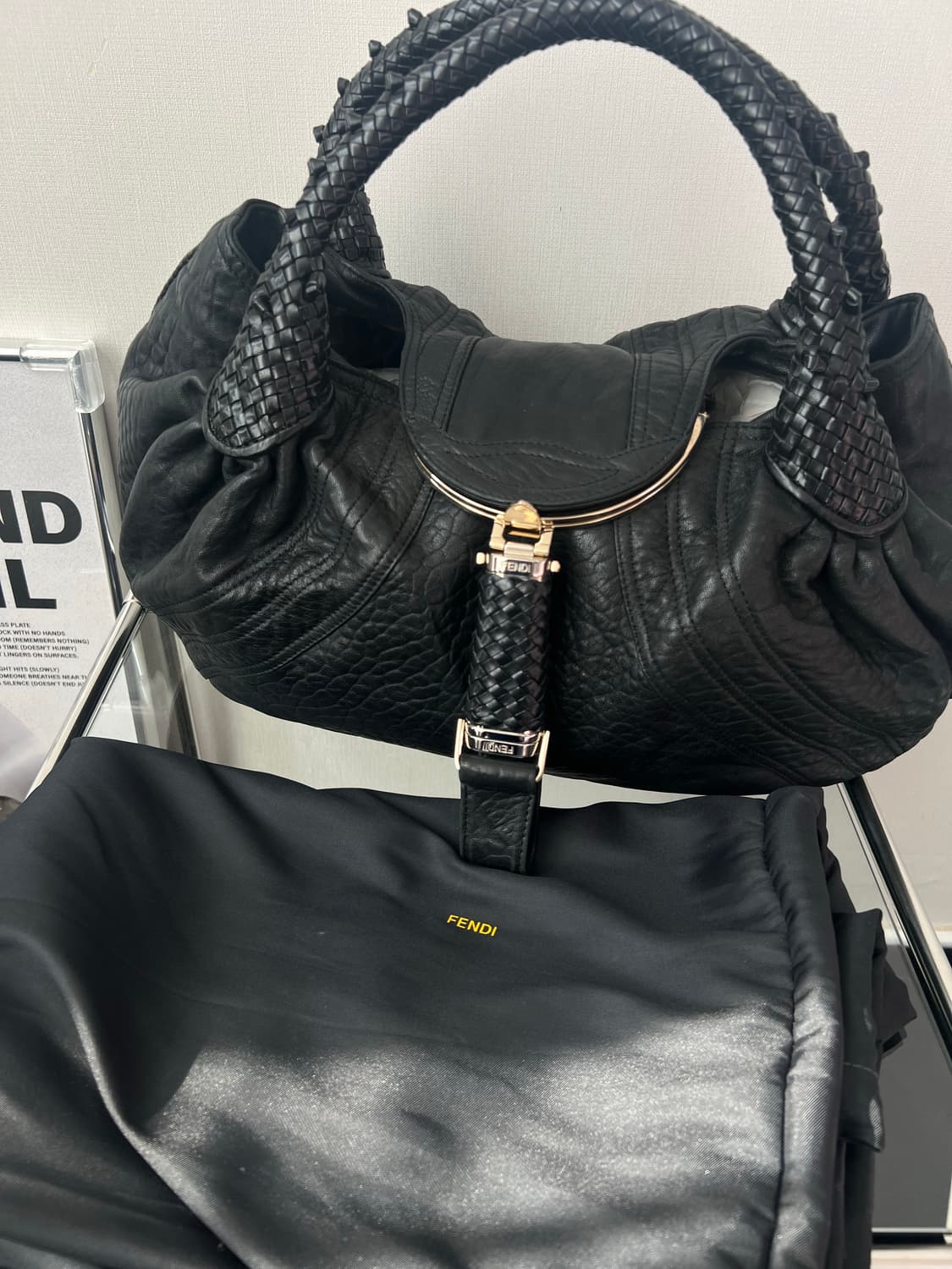 펜디 스파이 숄더백 상품이미지4