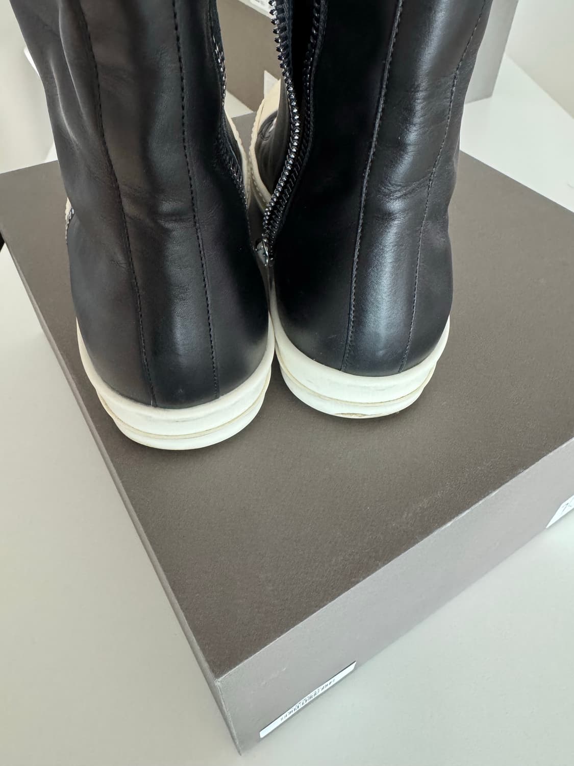 [42] 릭오웬스 레더 포켓 하이탑 상품이미지4