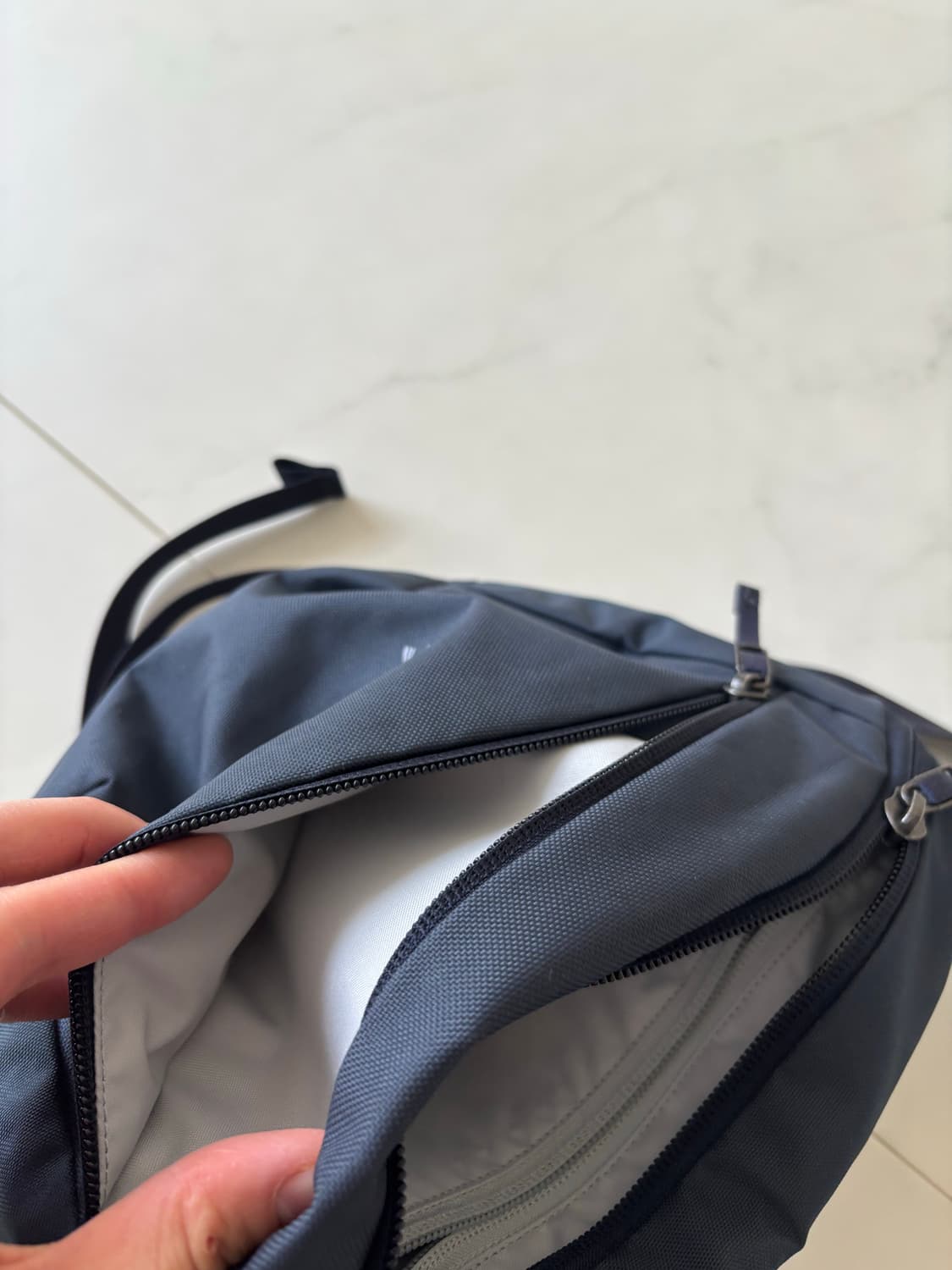 아크테릭스 맨티스 2 웨이스트팩 블랙 사파이어 상품이미지6