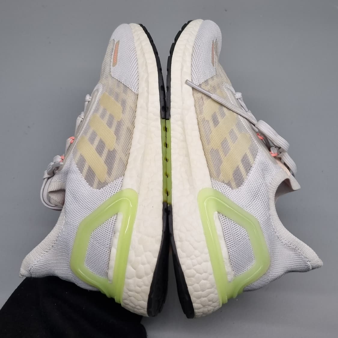 아디다스 울트라부스트 여성 운동화240 상품이미지5