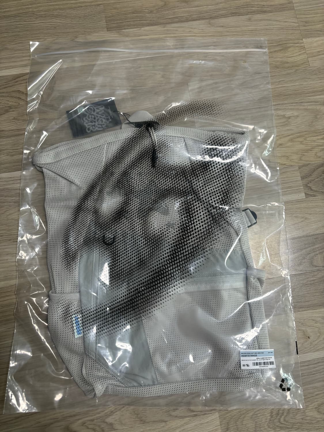 엔시티 위시 산산기어 하트스트링 메쉬 백팩  상품이미지1