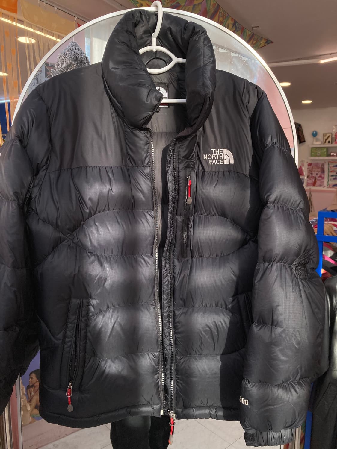 노스페이스 THENORTHFACE 블랙 숏패딩 상품이미지2