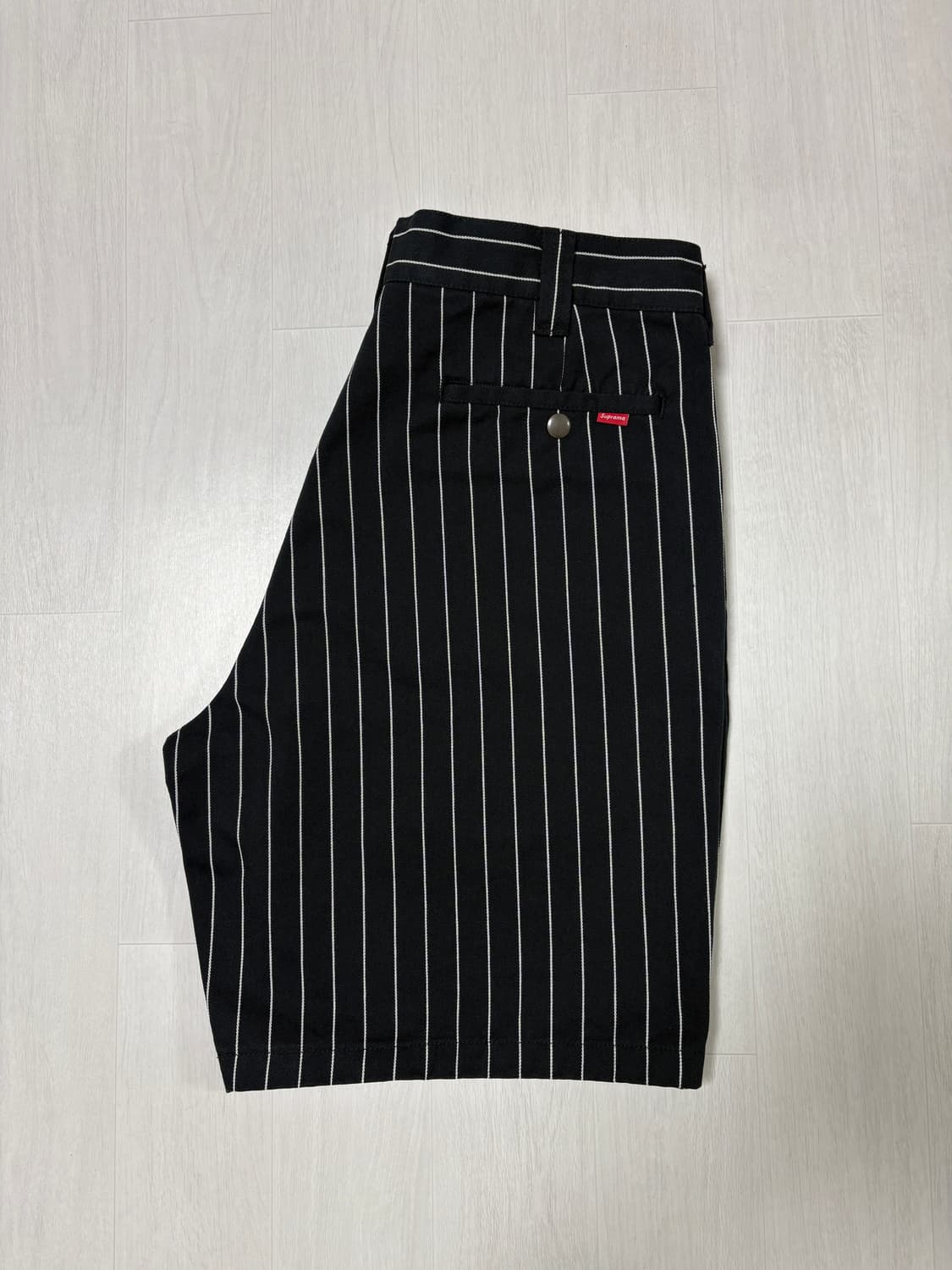 슈프림 21SS 워크 쇼츠 블랙 스트라이프 32 상품이미지3