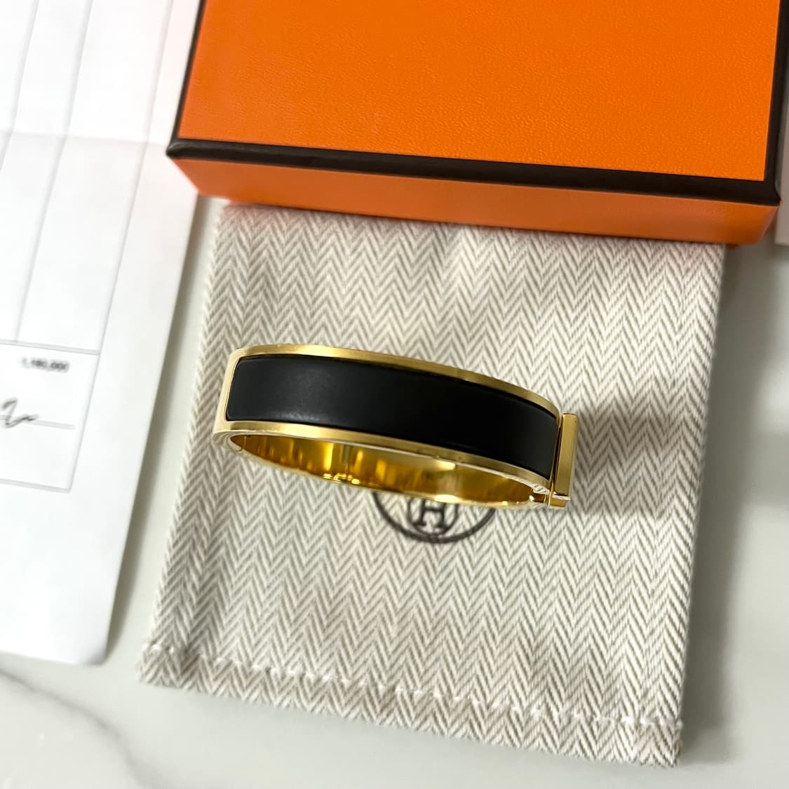 [S급/정품] 에르메스 클릭아슈 HH 팔찌 T4 블랙 골드 상품이미지2