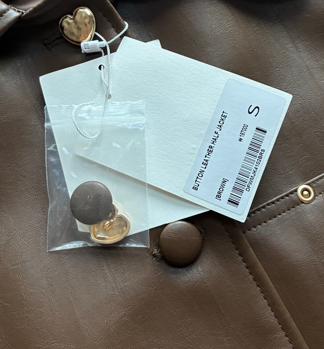 (새상품)(S) 드로우핏 우먼버튼 레더 하프 자켓 [BROWN] 판매 상품이미지10