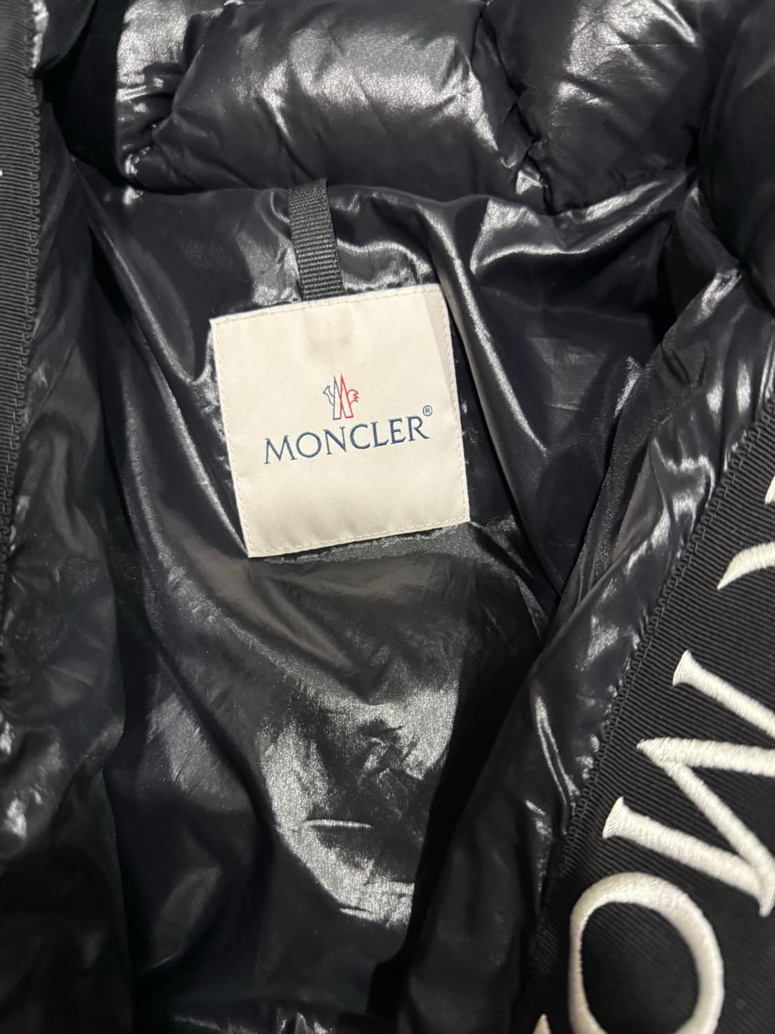 [당일출고,4사이즈] 몽클레어 몽클라 패딩 상품이미지4