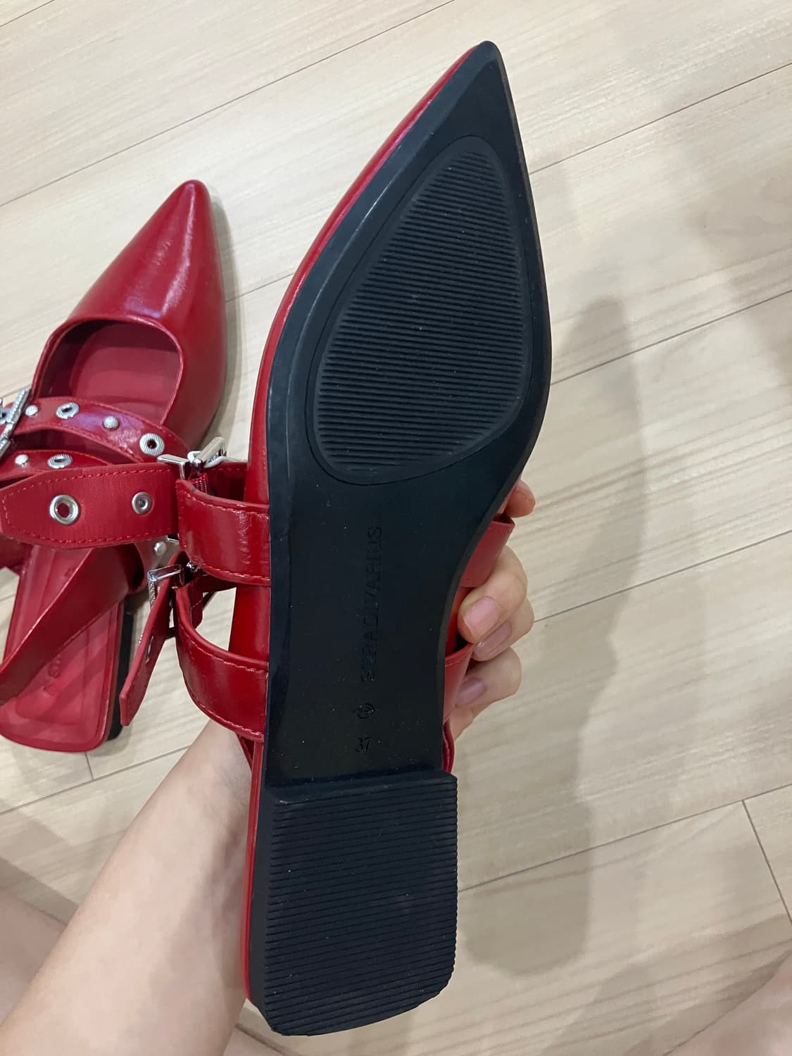 Stradivarius red 레드 슈즈 발레 플랫슈즈 스트라디바리우스 상품이미지3