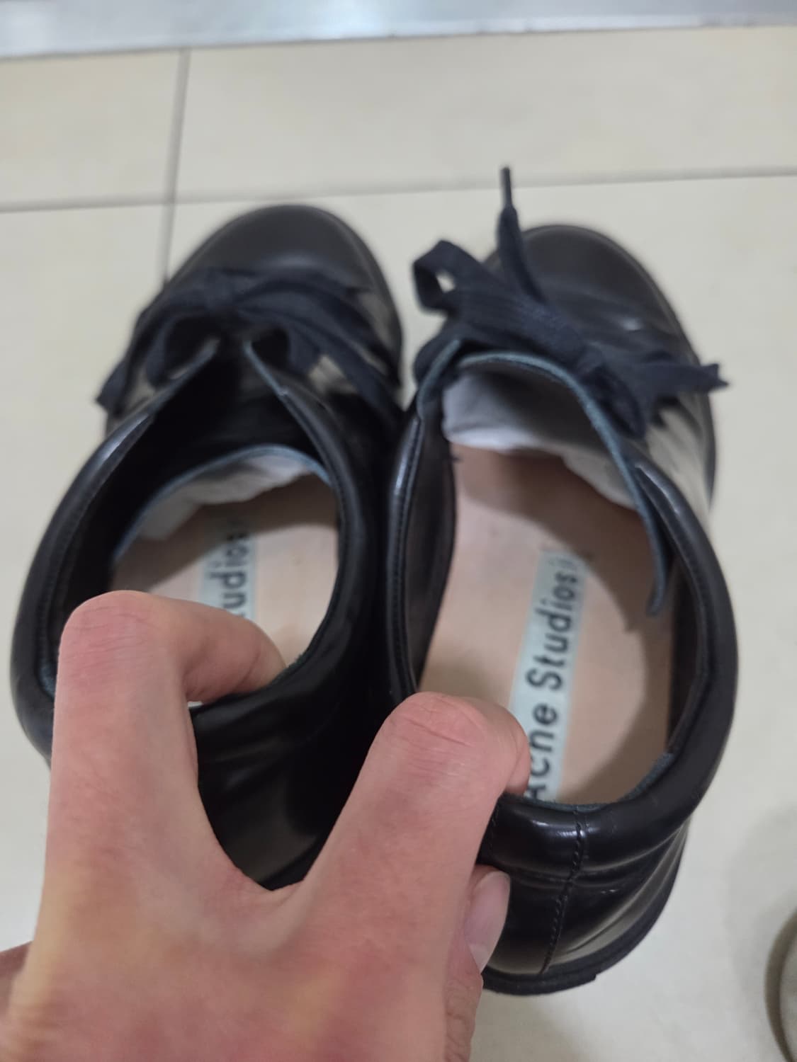 아크네 아드리안 스니커즈 42 상품이미지3