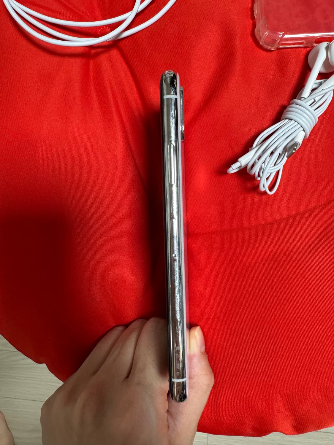 아이폰 xs 실버 64기가 해외판 무음 (배터리 100%) 상품이미지4