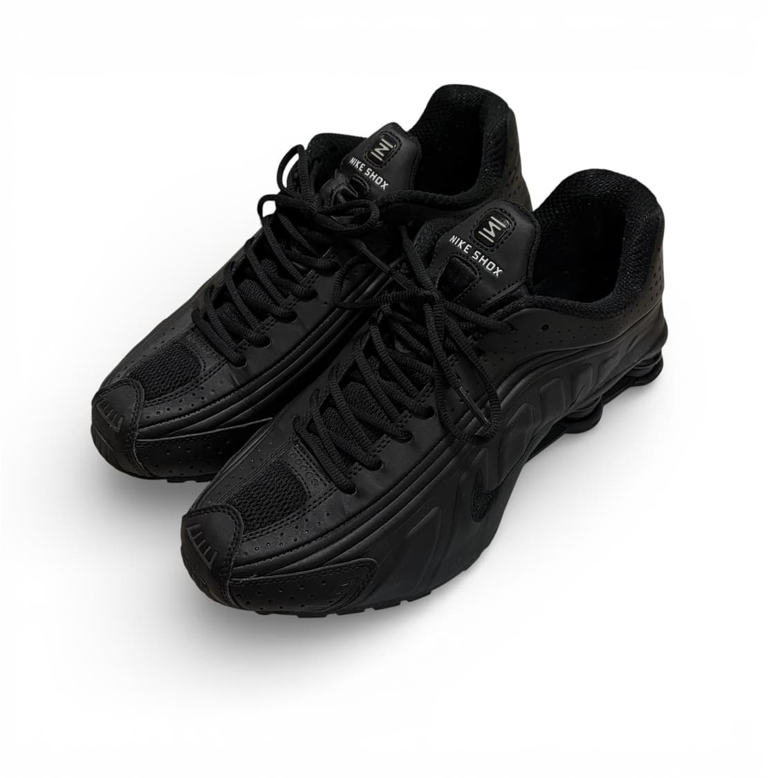 2019 나이키 샥스 R4 트리플 블랙 상품이미지1