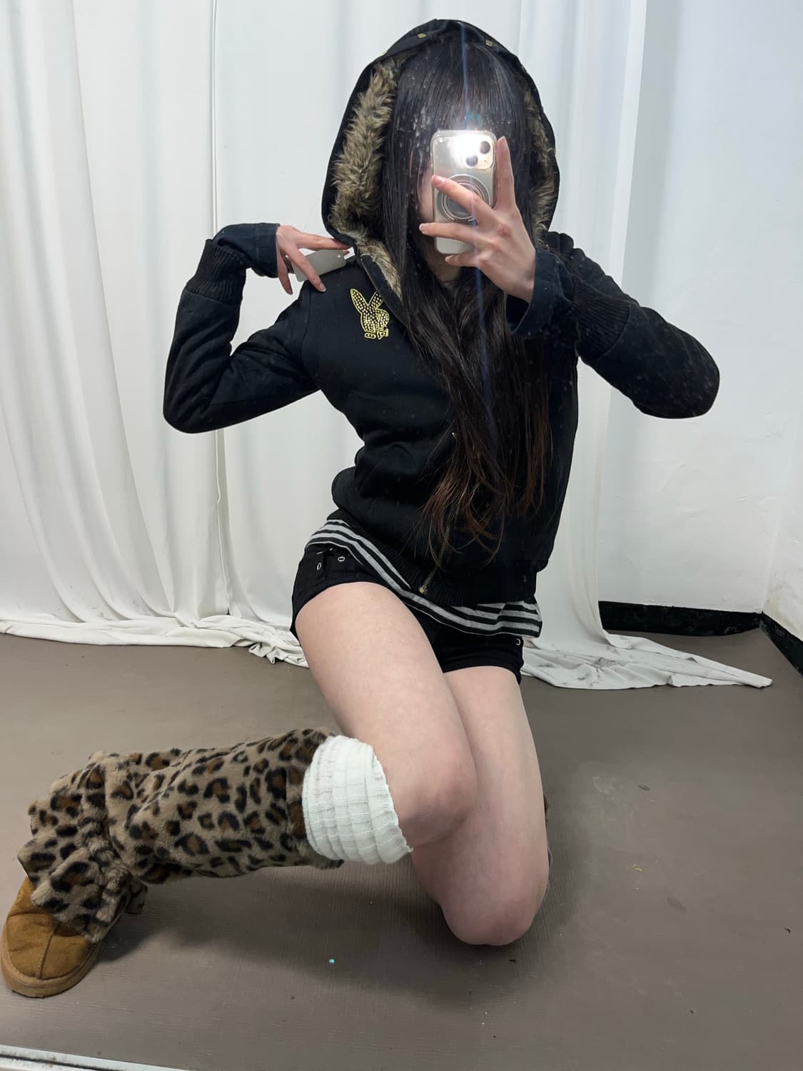 Playboy P2K 스터드 포인트 양털 후드집업 상품이미지4