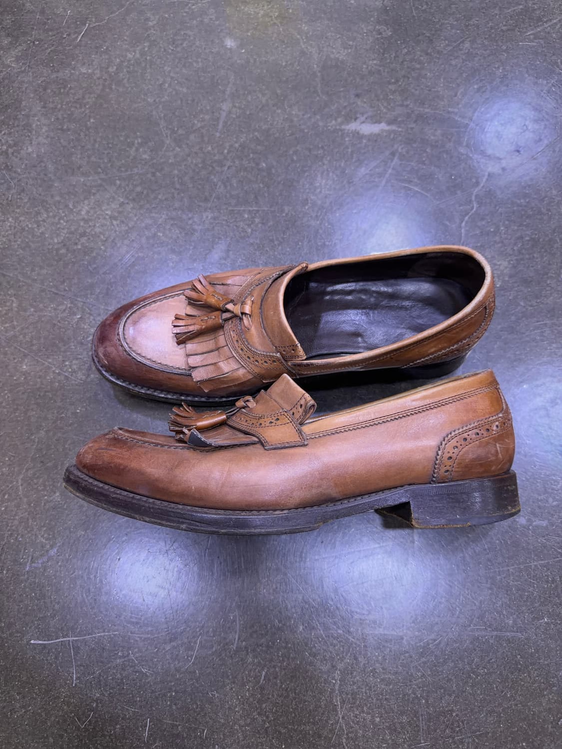 페라가모 클래식 프린지 테슬로퍼 슈즈 6.5 상품이미지6