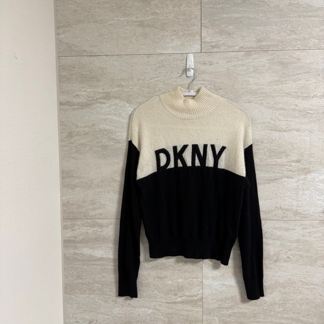 DKNY 니트 상품이미지2