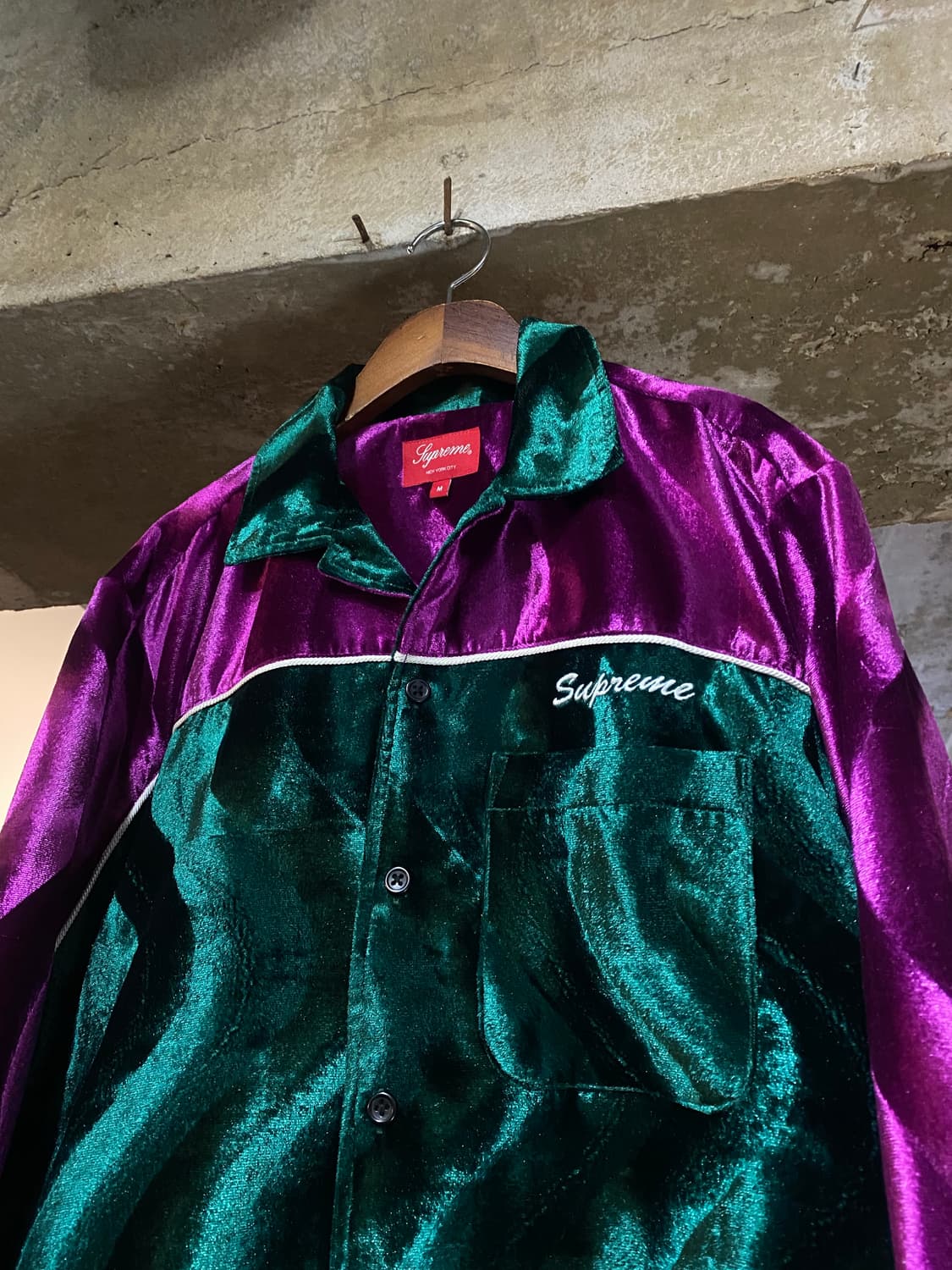 18fw SUPREME Velvet Shirt 105 후루츠패밀리