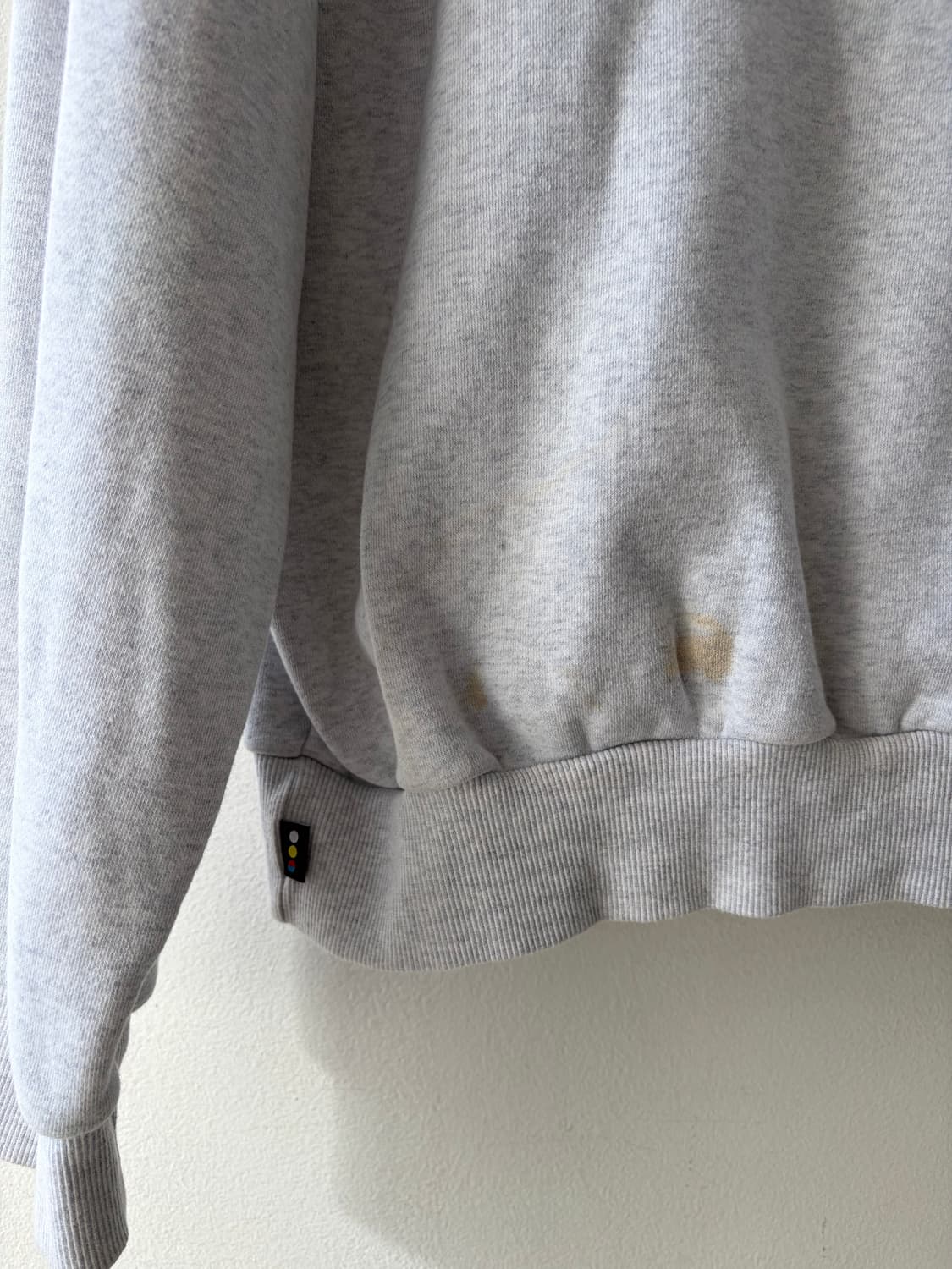 아이앱 스튜디오 반집업 맨투맨 상품이미지3