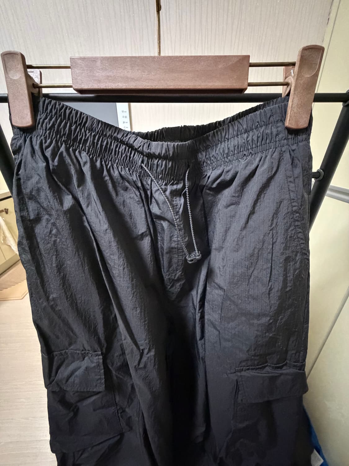 앵글런 립스타 나일론 카고 팬츠 상품이미지2