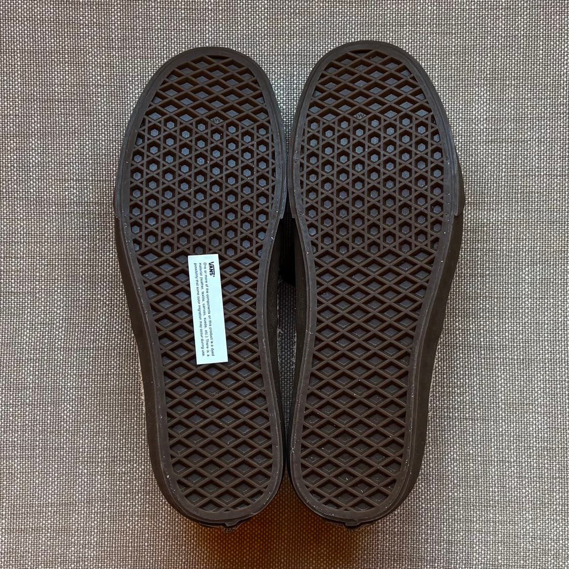 [새제품] VANS 어센틱 헤어리 스웨이드 카키 265 상품이미지5