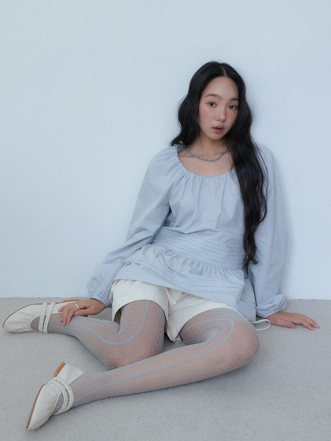 COTTON PINTUCK FLARE BLOUSE [ PALE BLUE  상품이미지1