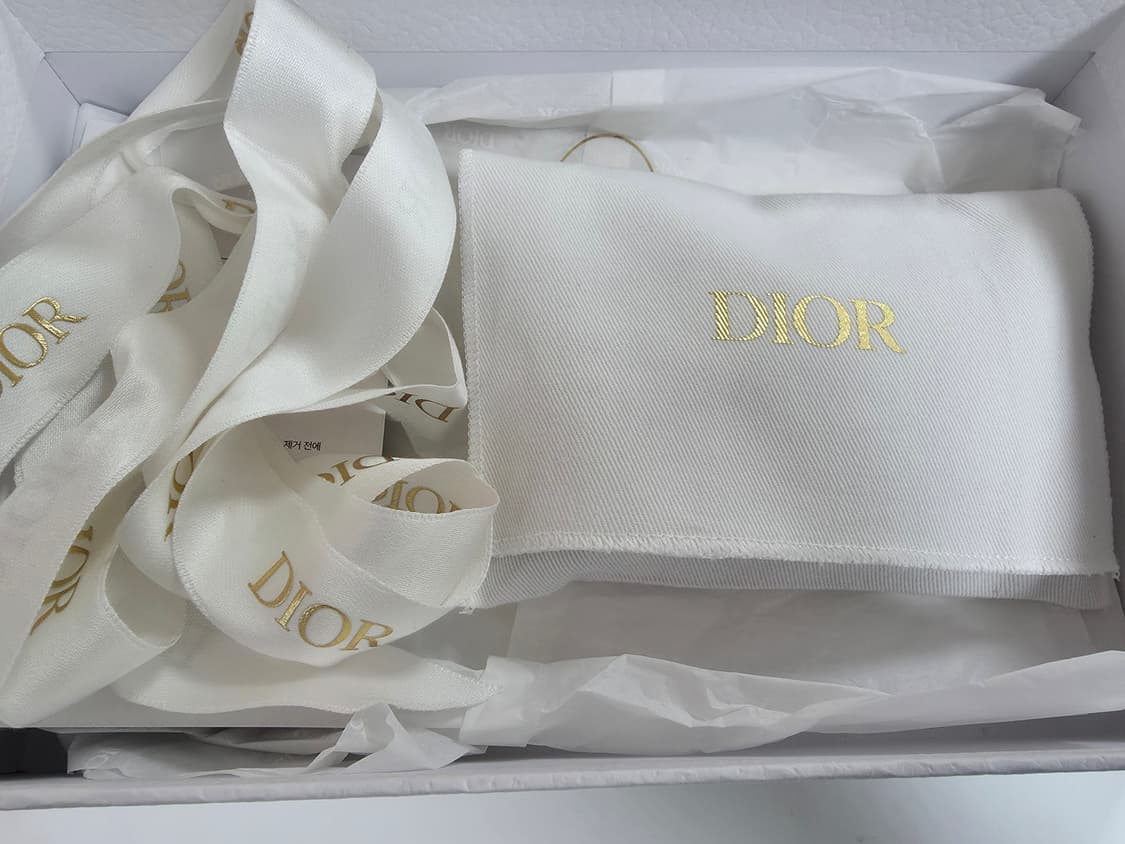 디올 새들 카드지갑 상품이미지1