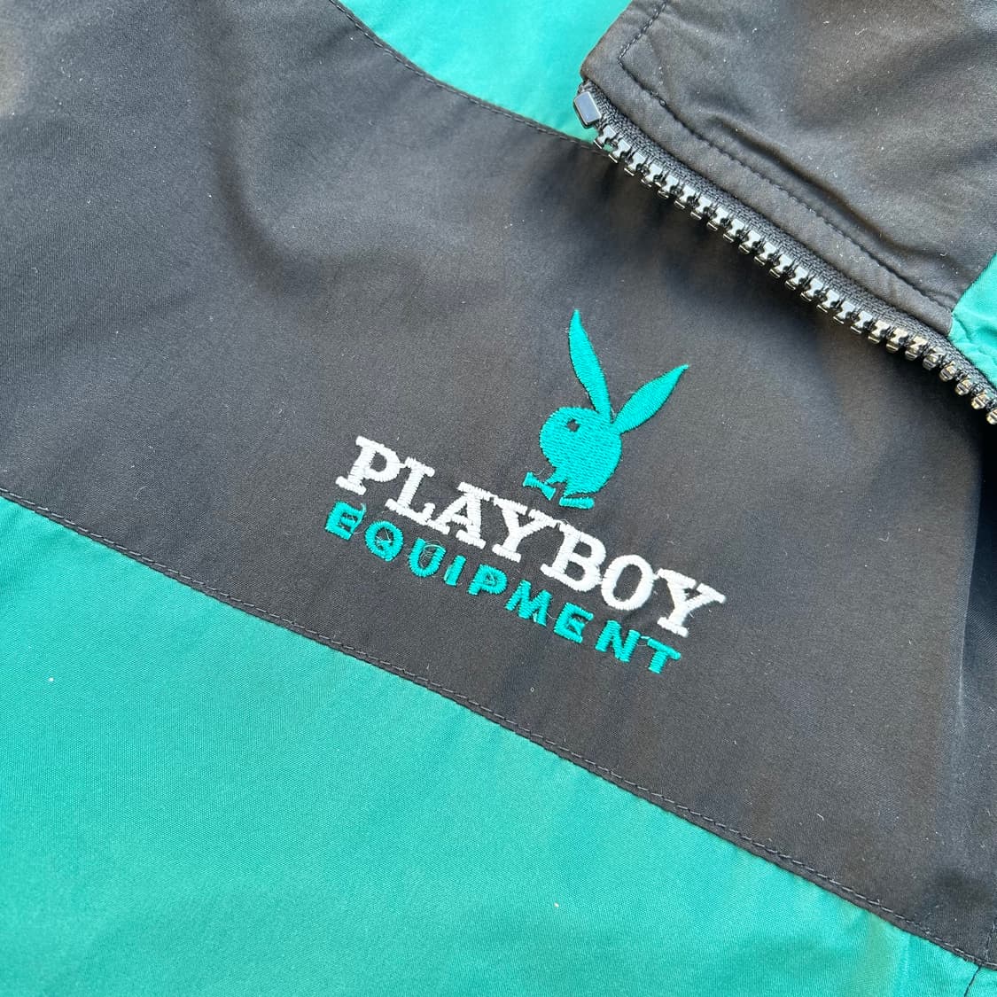플레이보이 올드스쿨 바람막이 자켓 상품이미지6