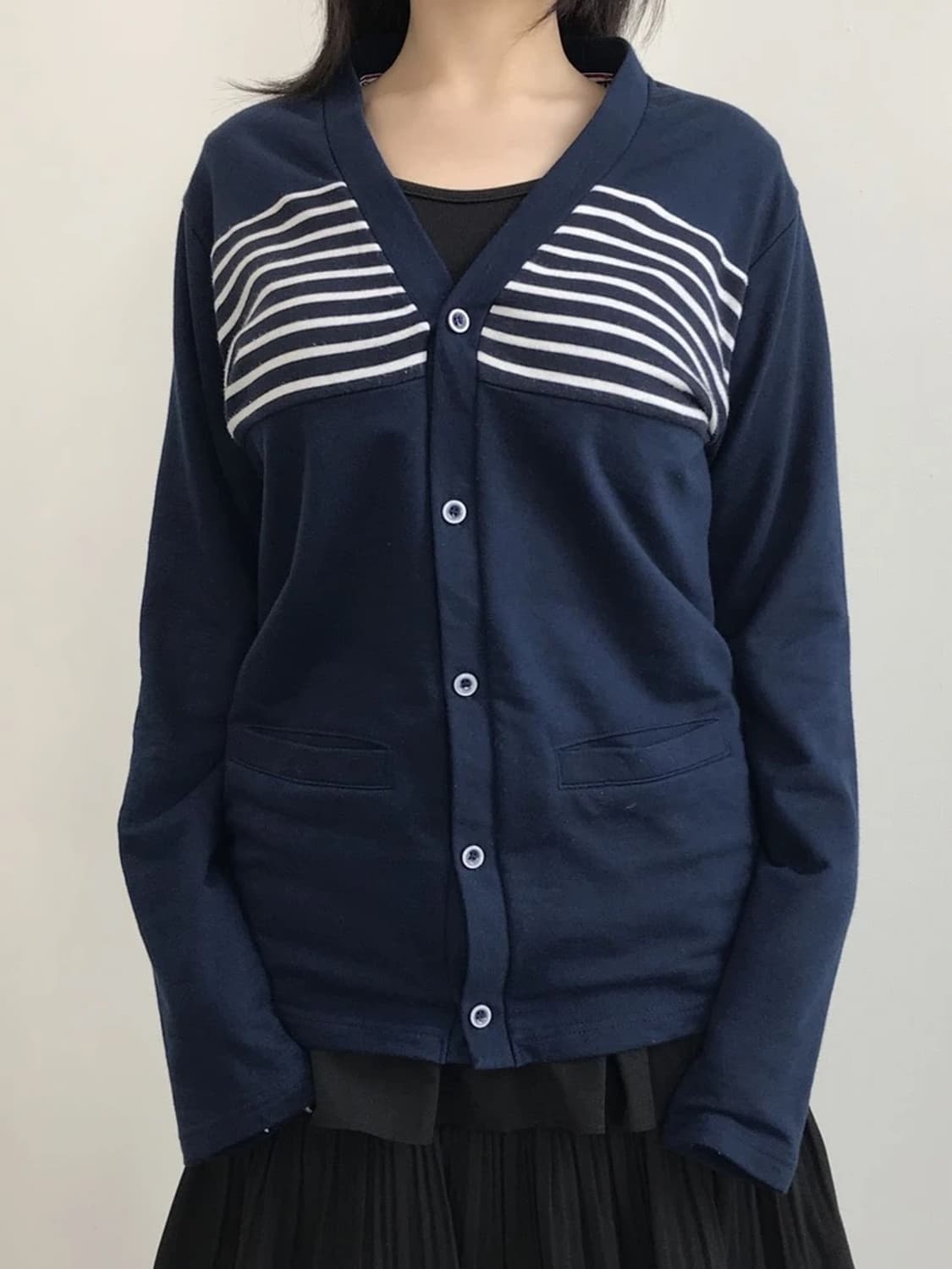 TKMIXPICE Navy Stripe V-Neck Cardigan 상품이미지3