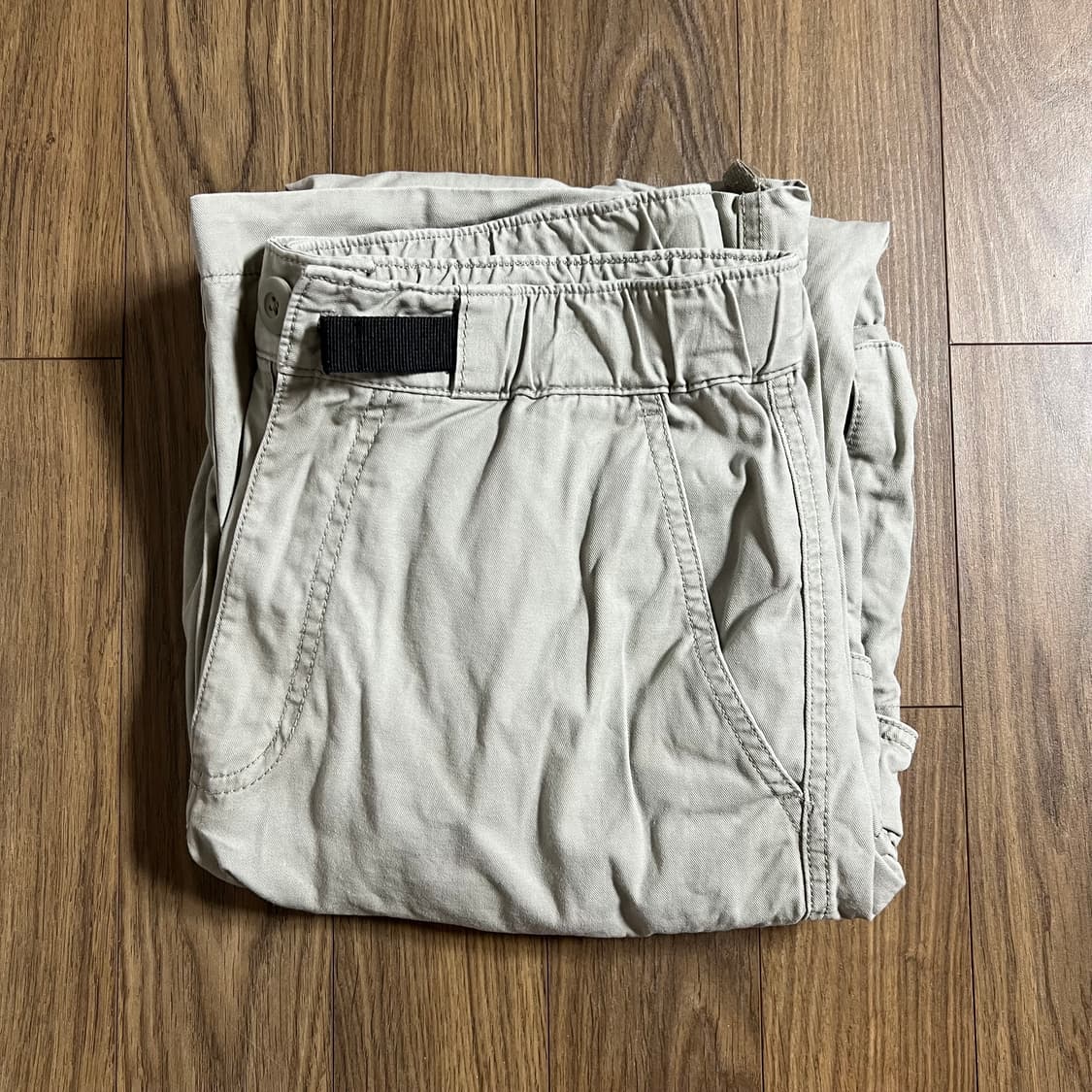 [29] 무탠다드 시티 레저 와이드 벨티드 카고 팬츠 그레이쉬 베이지 상품이미지2