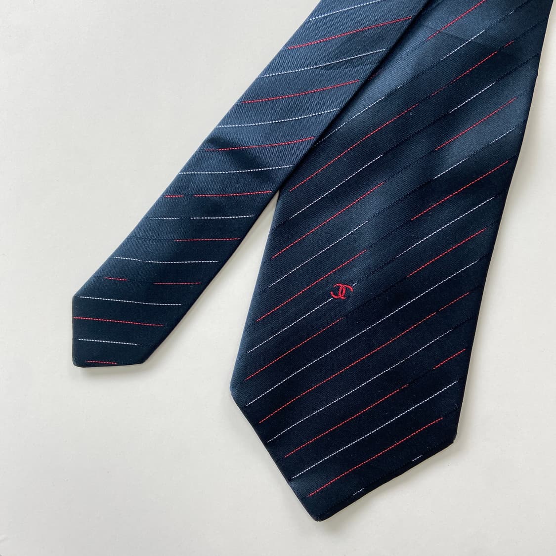 샤넬(CHANEL) 명품 정품 심플로고 넥타이 10.6cm 상품이미지3