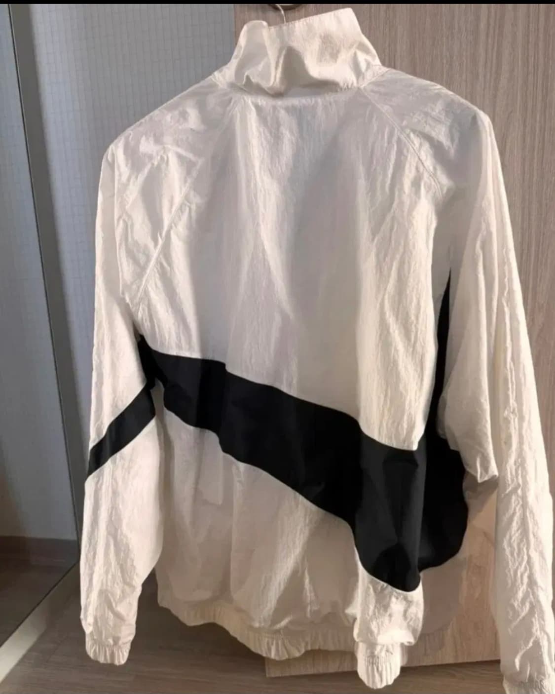 나이키 빅스우시 바람막이 상품이미지2