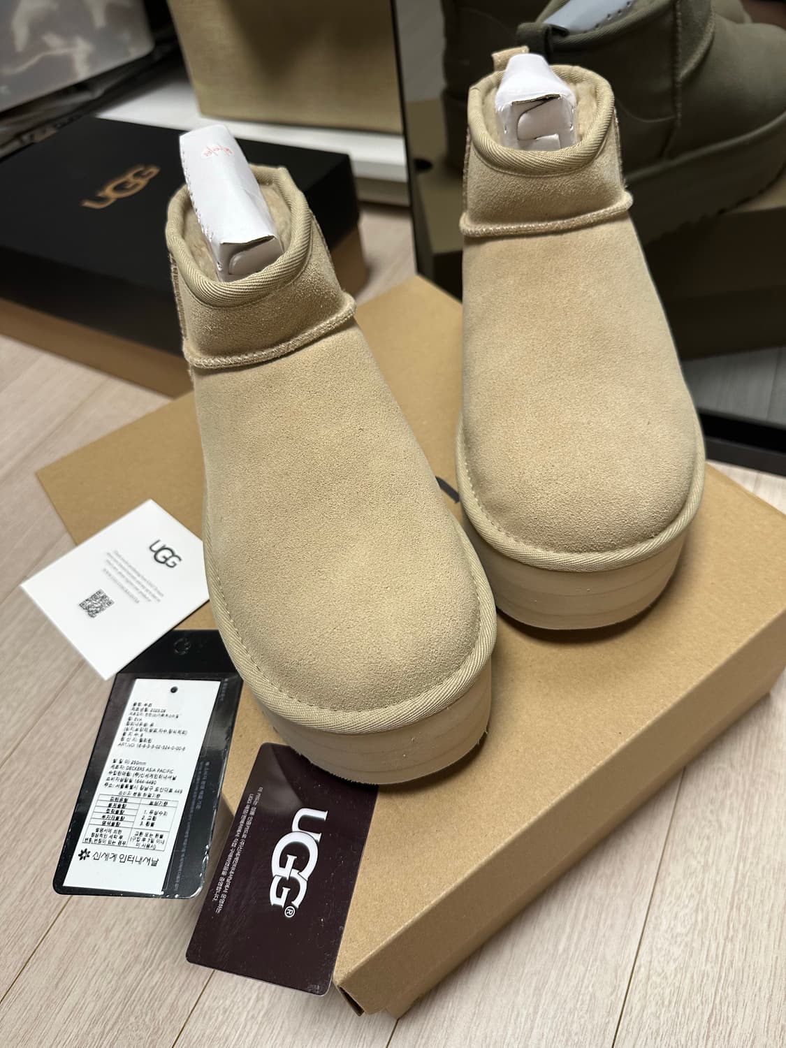 어그 울트라미니 플랫폼 새상품 상품이미지1