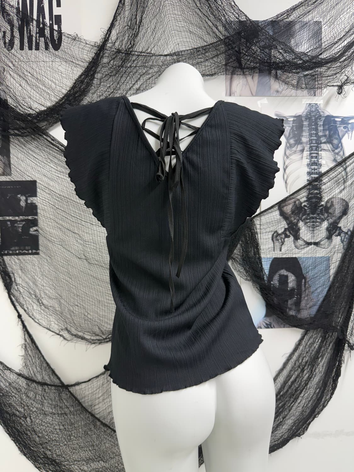 Back string detail sleeveless 상품이미지1