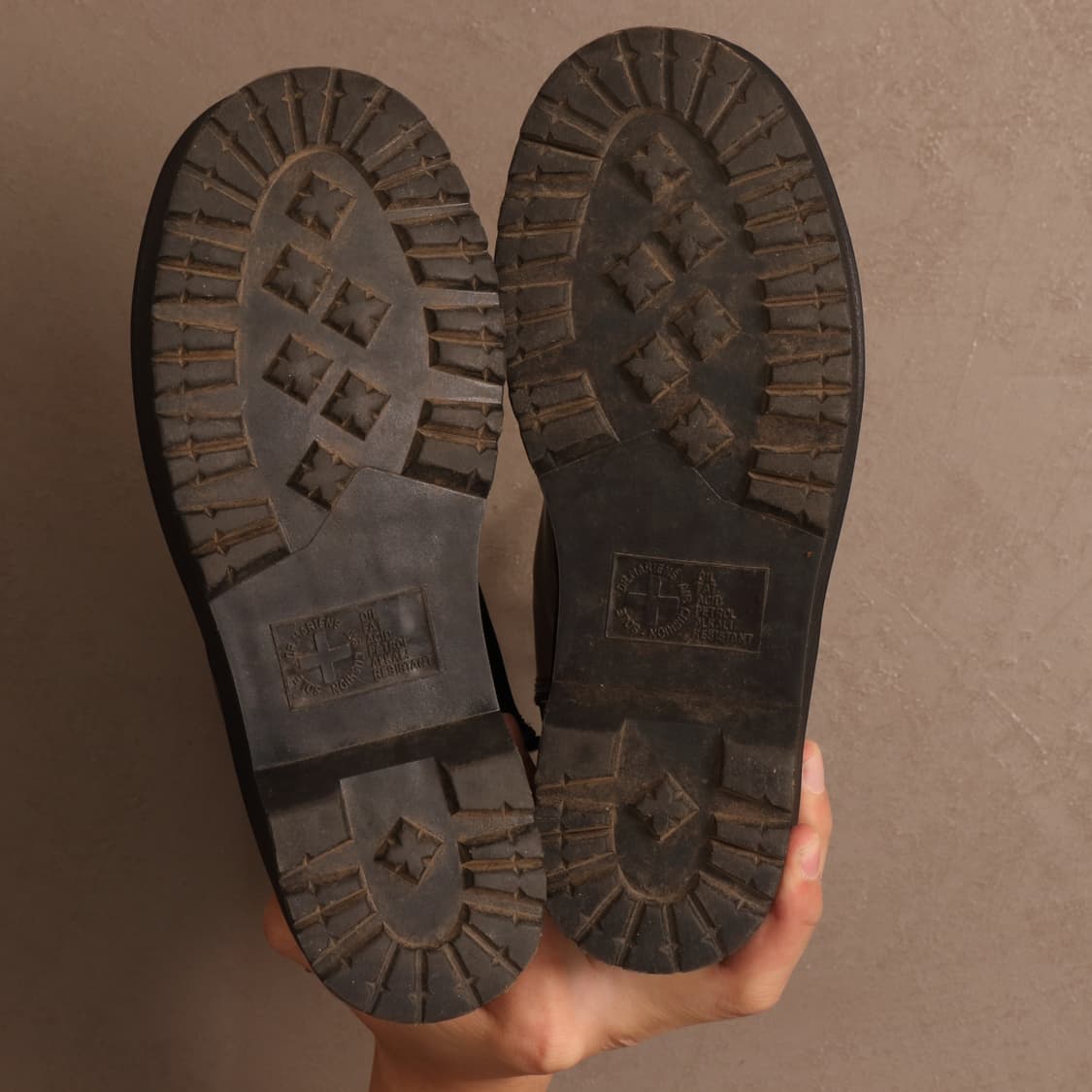 닥터마틴 1460 스무스 미드탑 레더부츠 245mm A639 상품이미지4