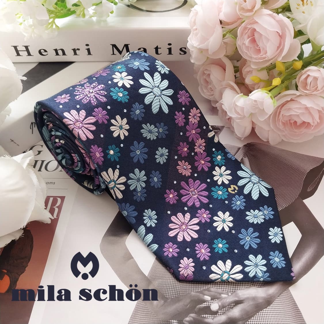 밀라숀 실크 네이비 플로럴 패턴 넥타이 9.7cm A+등급 K2114
 상품이미지2