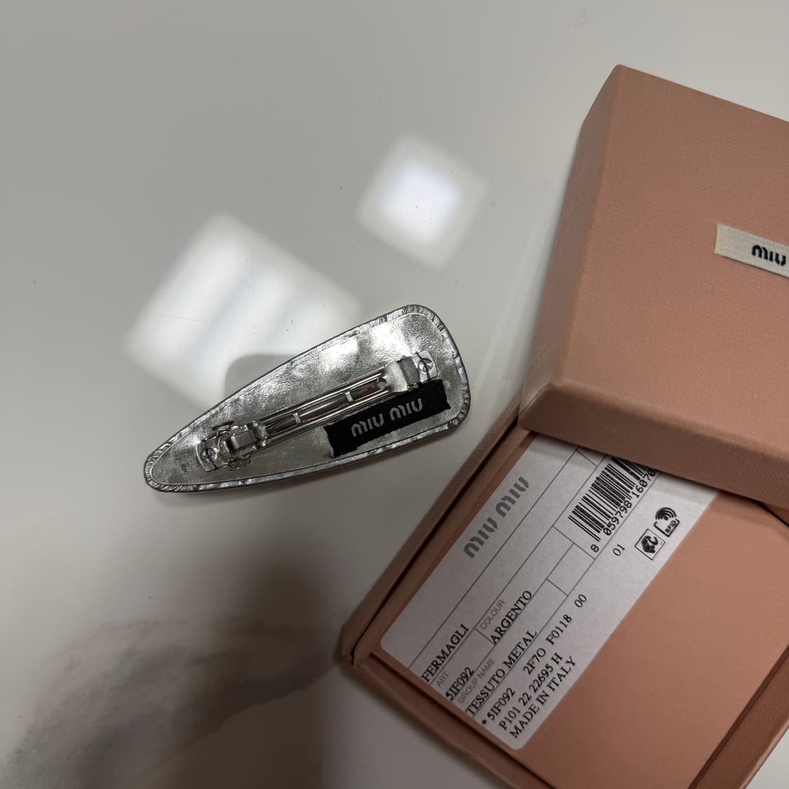 미우미우 실버 메탈 헤어핀 상품이미지3