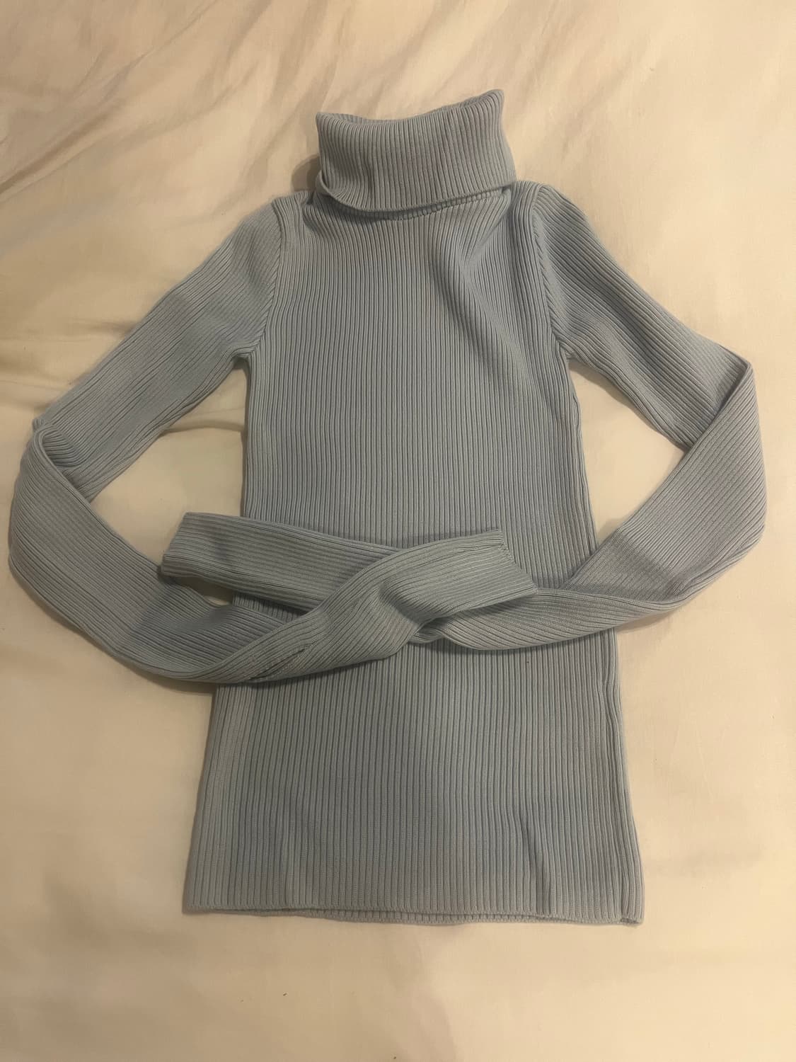 Jacquemus 자크뮈스 울 터틀넥니트 상품이미지1