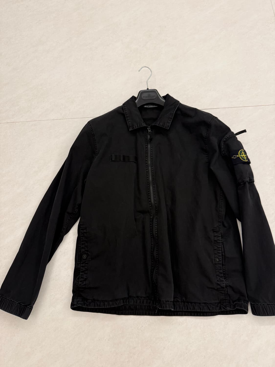 스톤아일랜드 25년형 오버셔츠 2xl xxl 매장판 상품이미지1