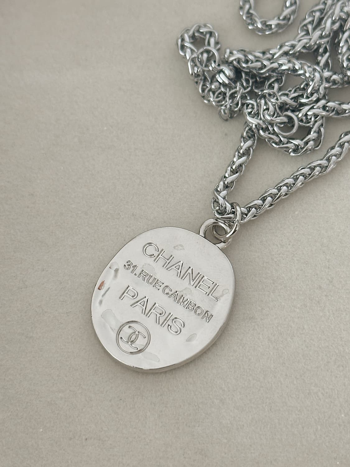 샤넬 코인 팬던트 남자 롱체인 목걸이 상품이미지3