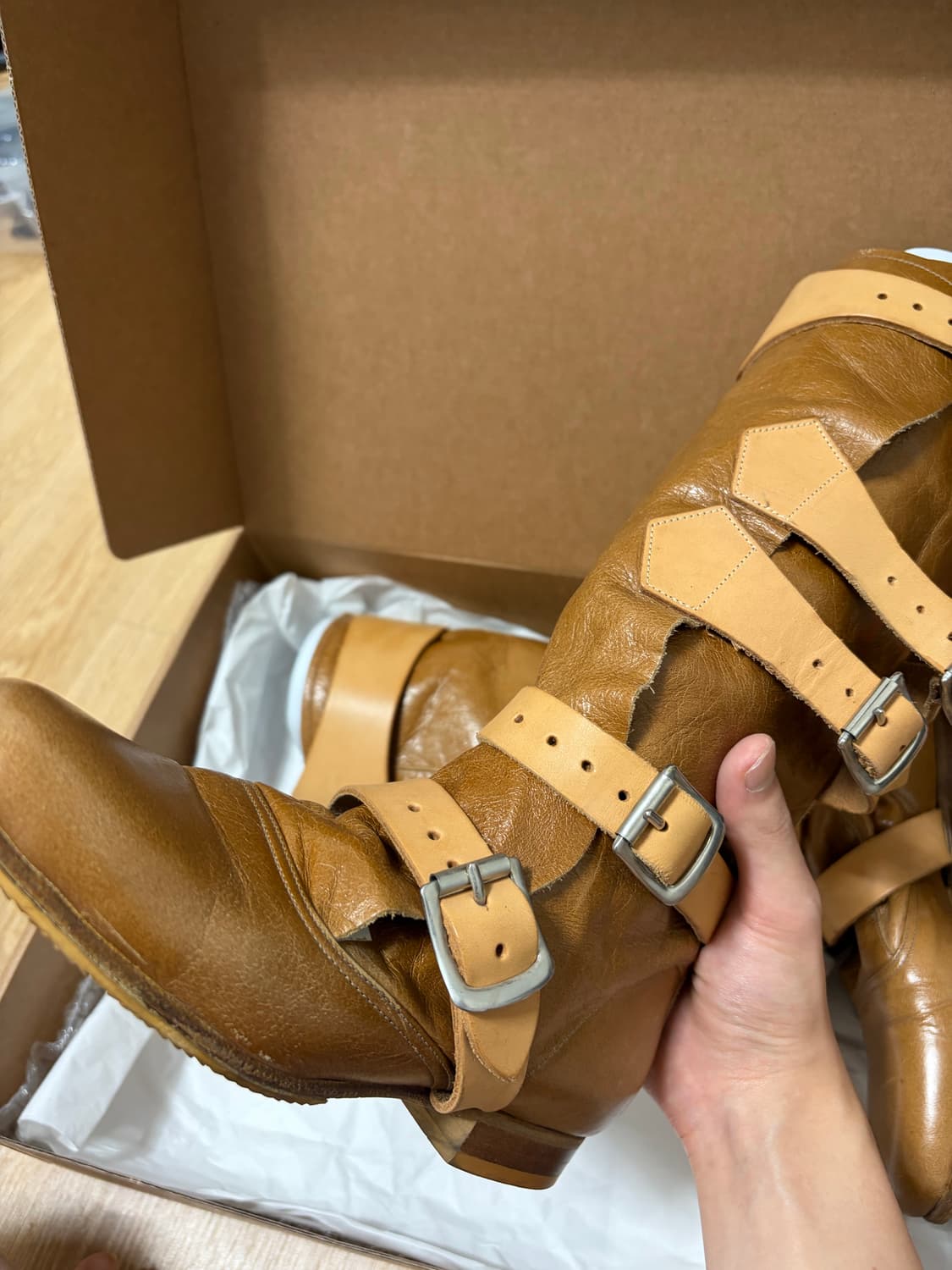 Vivienne westwood 브라운 레더 버클 부츠 상품이미지4