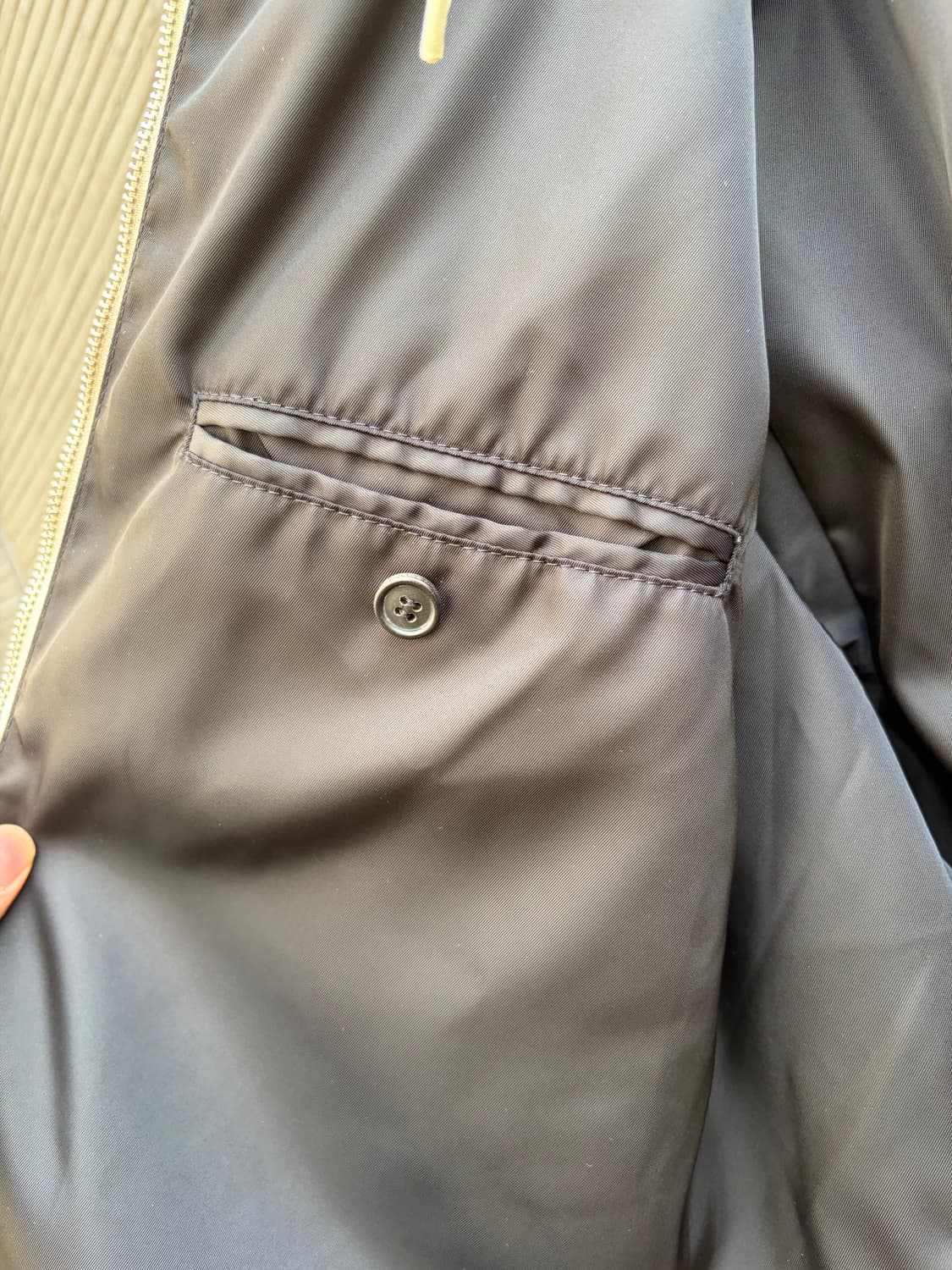 프라다 바람막이 상품이미지6