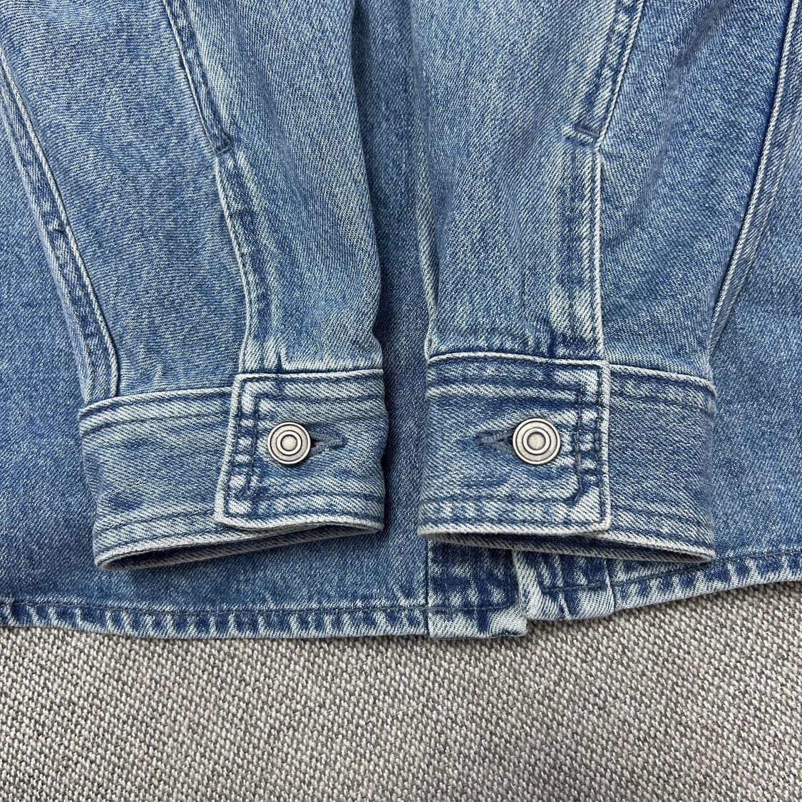 지오송지오 오버핏 절개 데님자켓(95) 상품이미지9