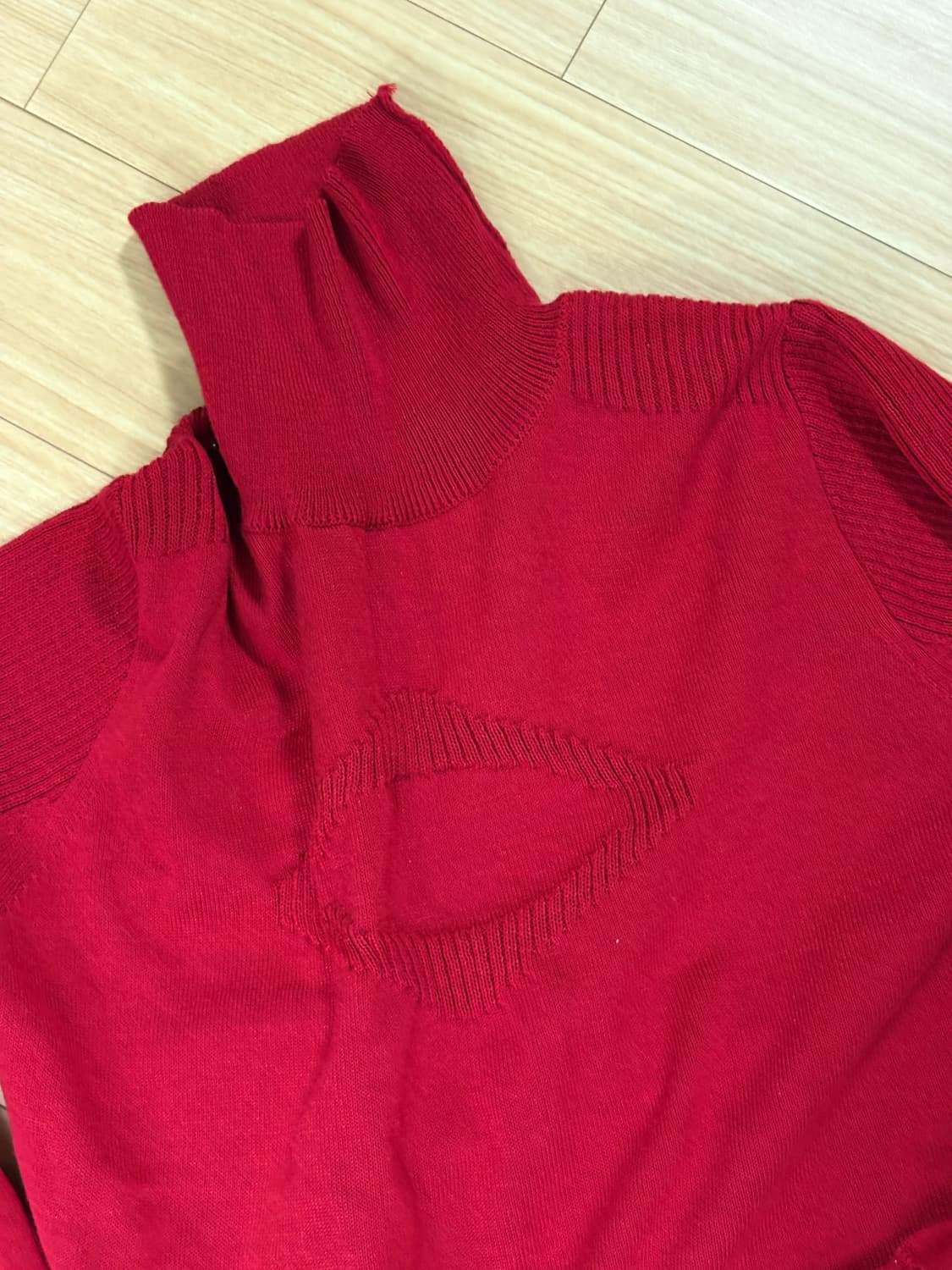 미스치프 터틀넥 레드 상품이미지2