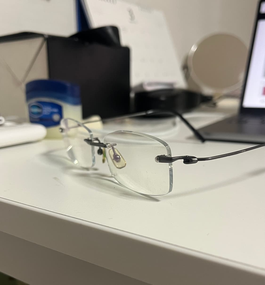 무테 스퀘어 안경 상품이미지3