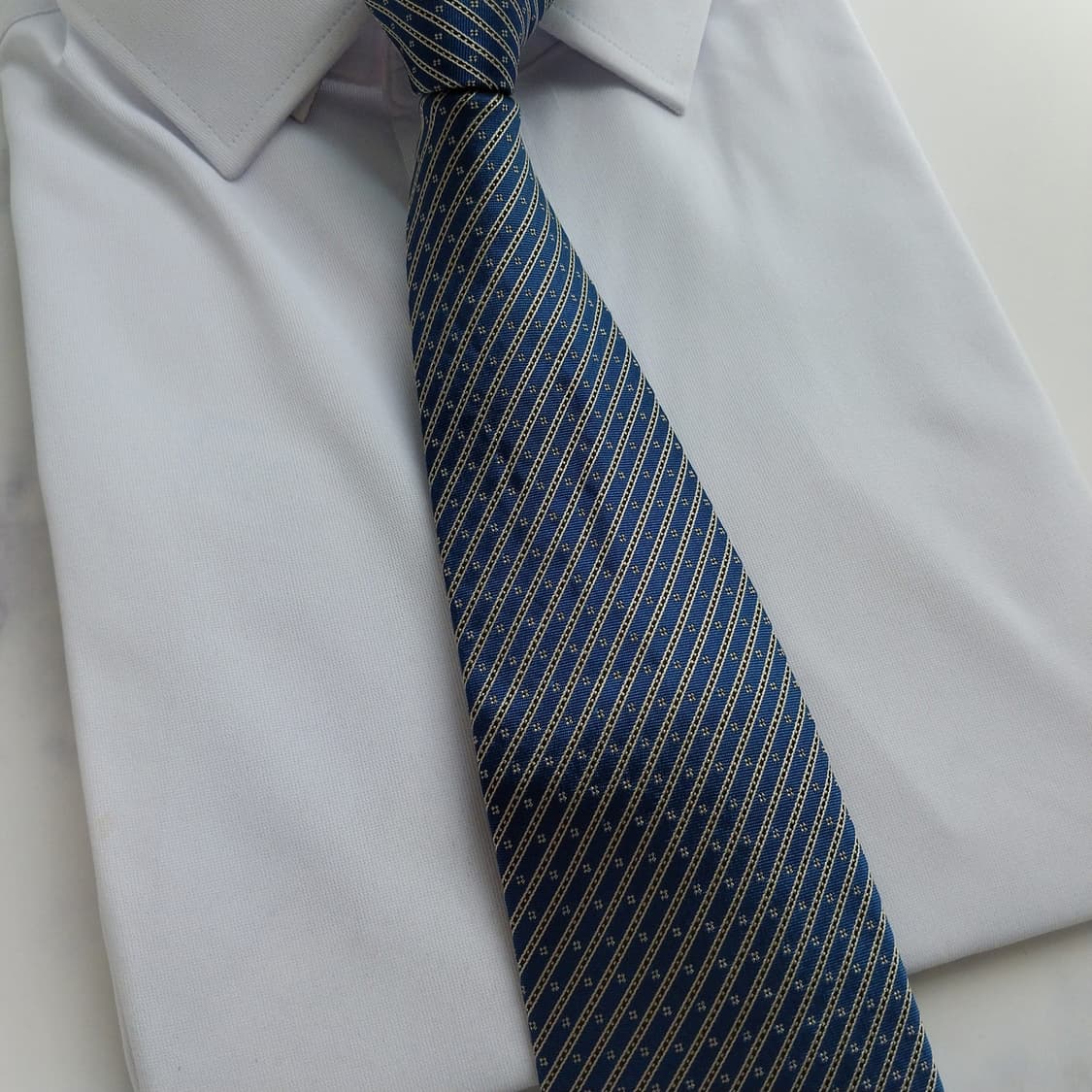 니나리치 실크 블루 스트라이프 넥타이 9cm B등급 K915
 상품이미지8