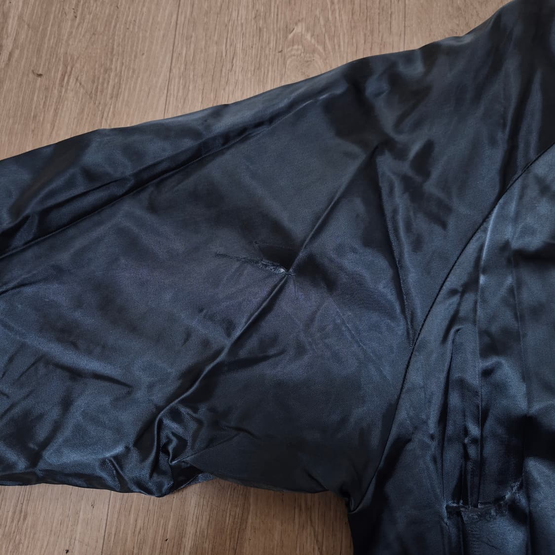 CANDINAL 칸디날 남성 올드스쿨 유광 스타디움 자켓 S(90) 상품이미지4